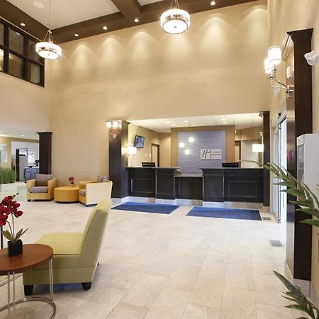 Holiday Inn Express Fort St John By Ihg Fort St. John Exterior photo