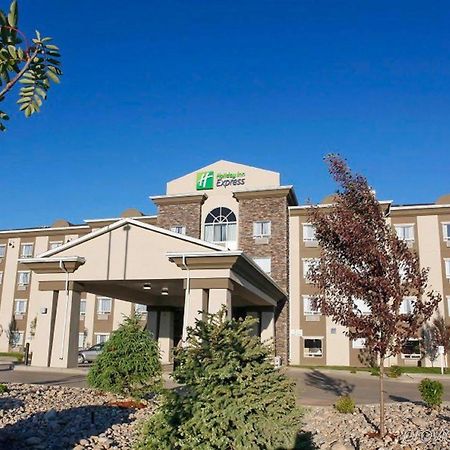 Holiday Inn Express Fort St John By Ihg Fort St. John Exterior photo