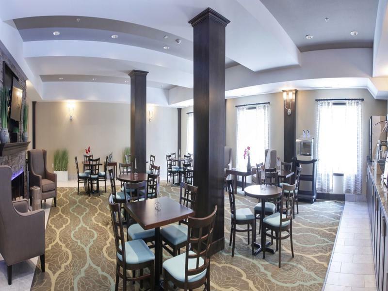 Holiday Inn Express Fort St John By Ihg Fort St. John Exterior photo