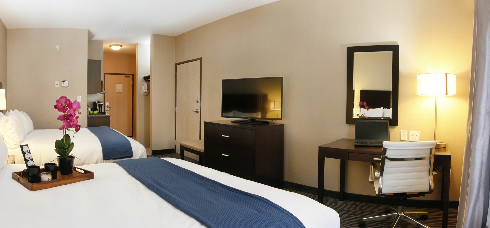 Holiday Inn Express Fort St John By Ihg Fort St. John Exterior photo