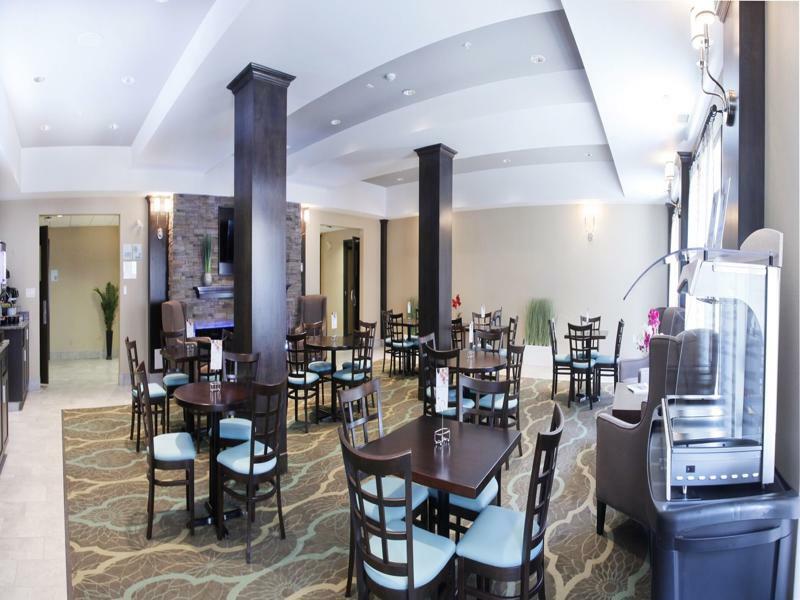 Holiday Inn Express Fort St John By Ihg Fort St. John Exterior photo